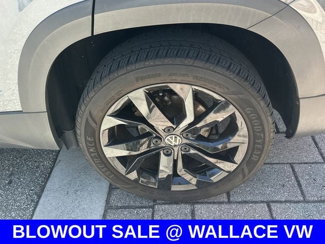 2023 Volkswagen Taos 1.5T SE