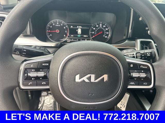 2023 Kia Sorento LX