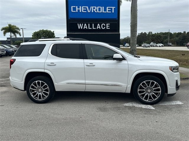 2023 GMC Acadia Denali