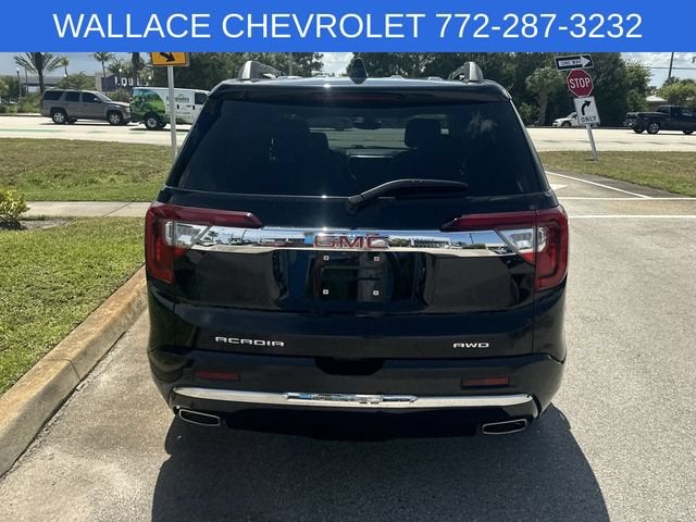 2023 GMC Acadia Denali
