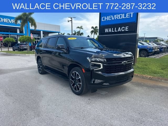 2023 Chevrolet Suburban RST