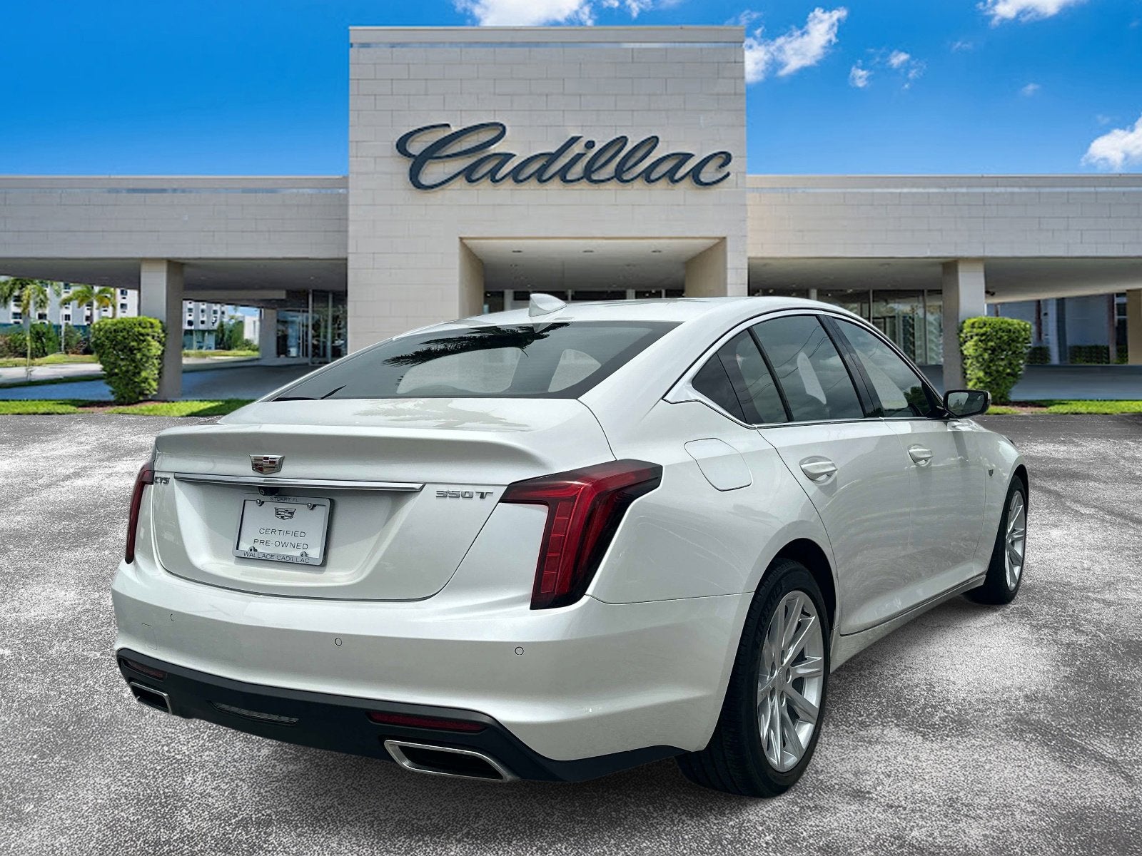 2023 Cadillac CT5 Luxury