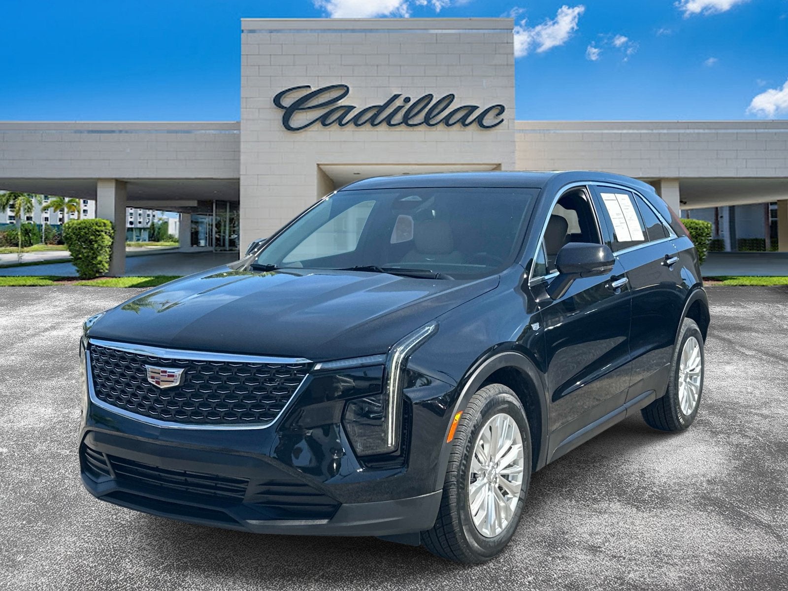 2024 Cadillac XT4 Luxury