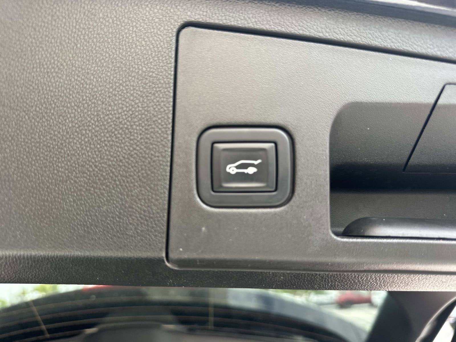 2022 Cadillac XT4 Luxury