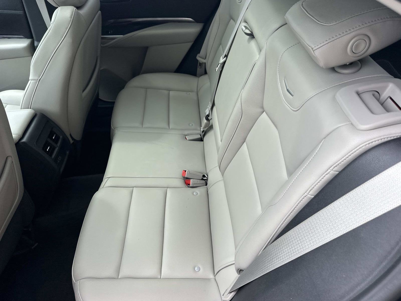 2022 Cadillac XT4 Luxury