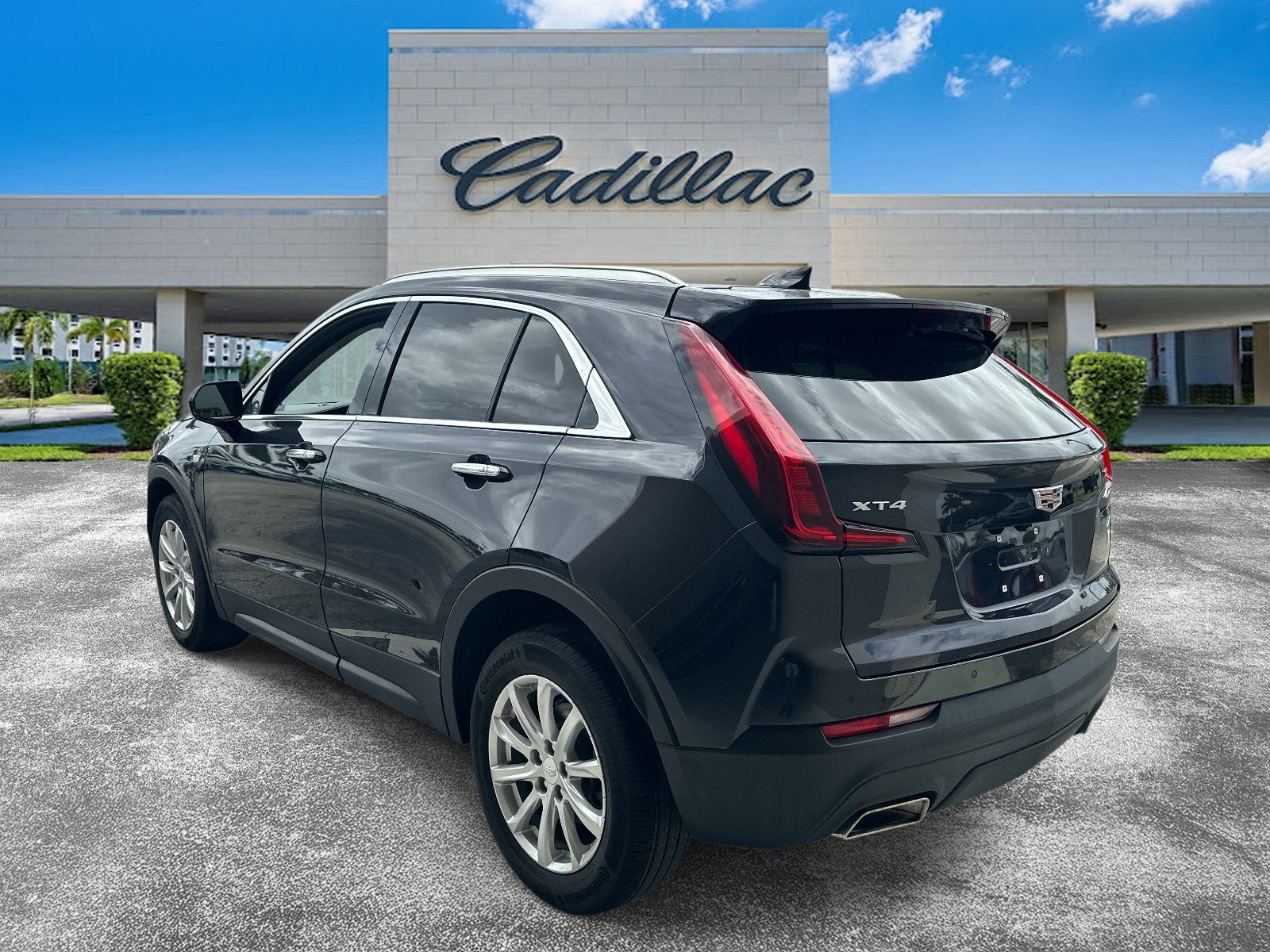 2022 Cadillac XT4 Luxury