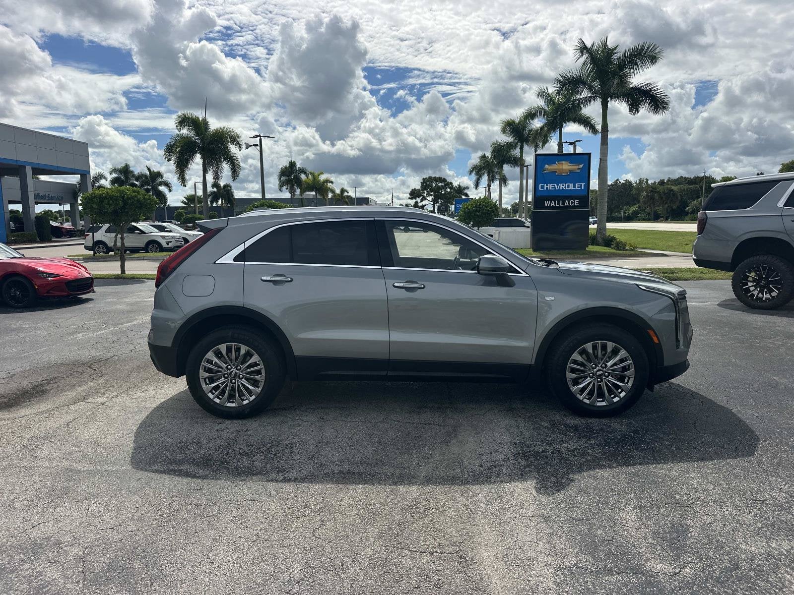 2024 Cadillac XT4 Premium Luxury