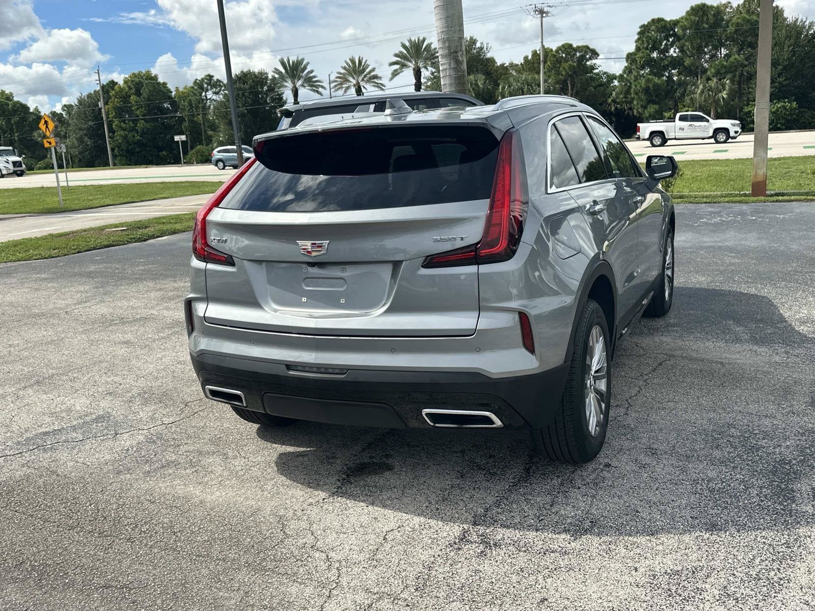 2024 Cadillac XT4 Premium Luxury