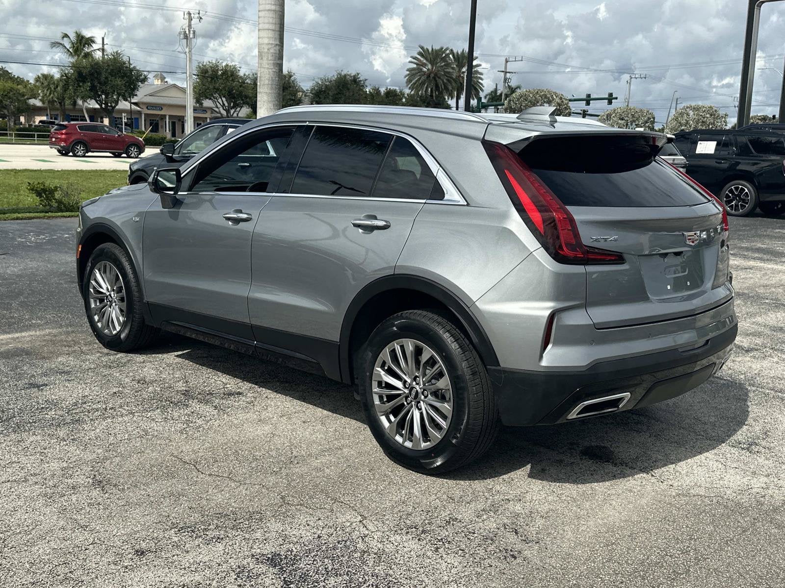 2024 Cadillac XT4 Premium Luxury