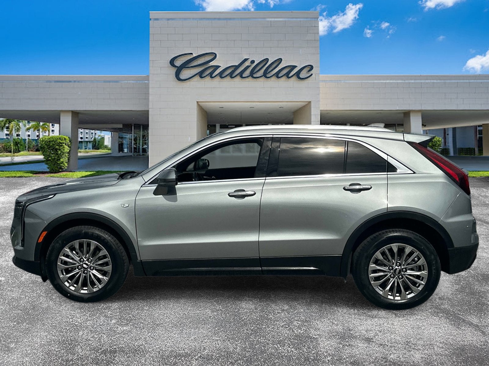 2024 Cadillac XT4 Premium Luxury