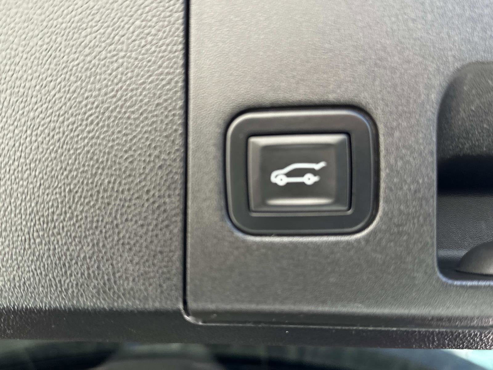 2019 Cadillac XT4 FWD Premium Luxury