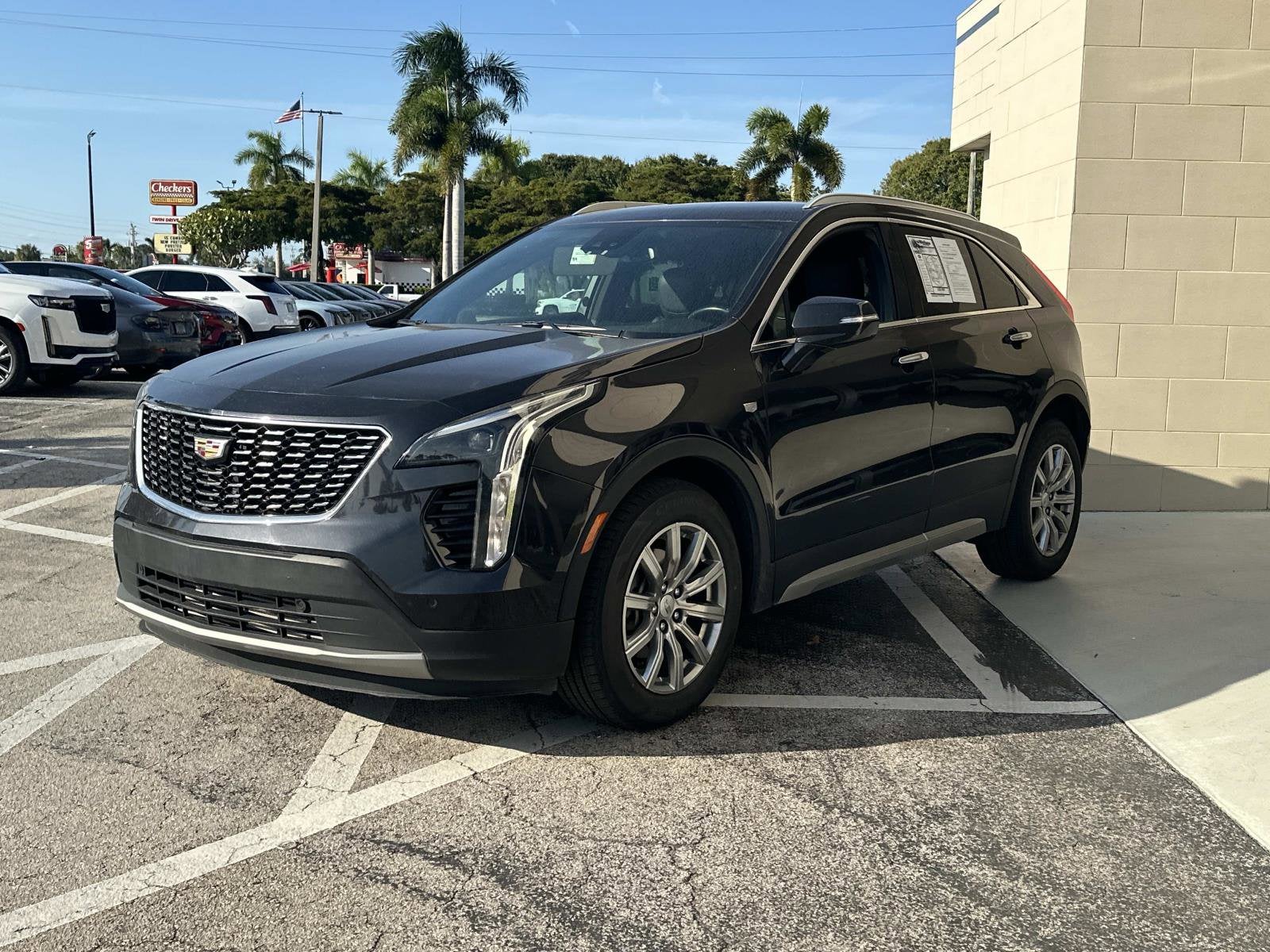 2023 Cadillac XT4 Premium Luxury