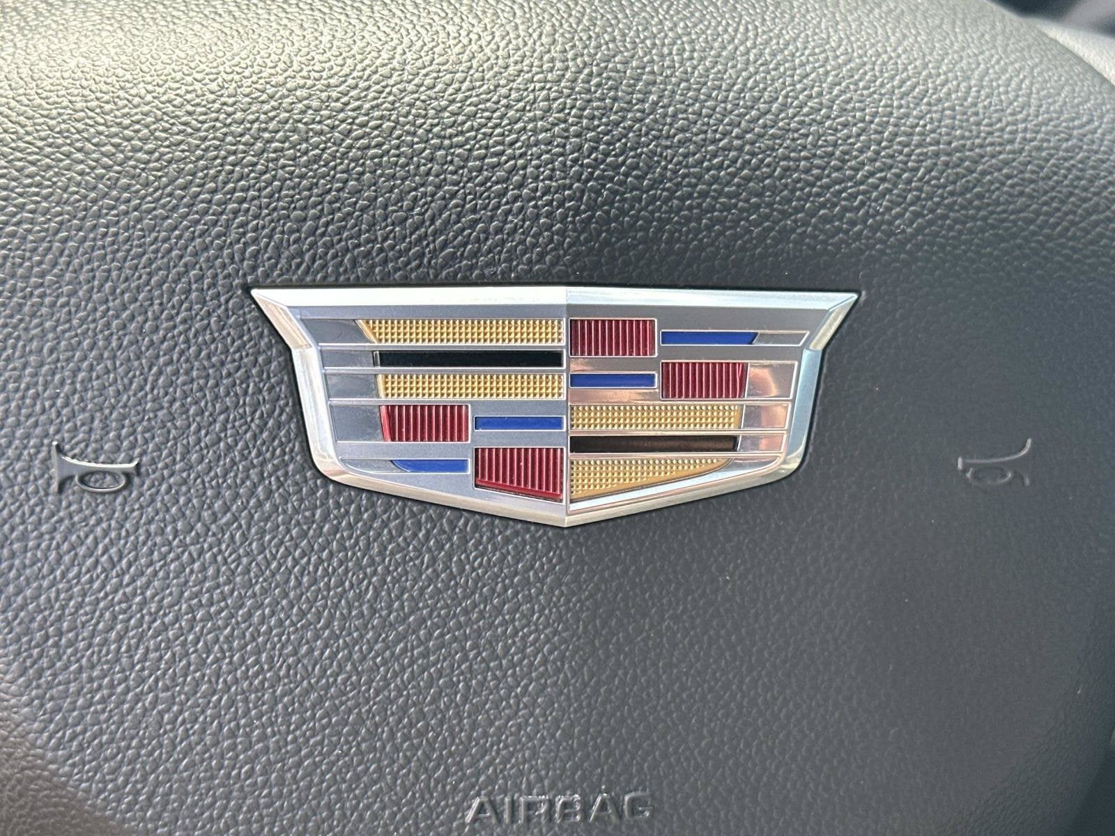 2022 Cadillac XT4 FWD Premium Luxury