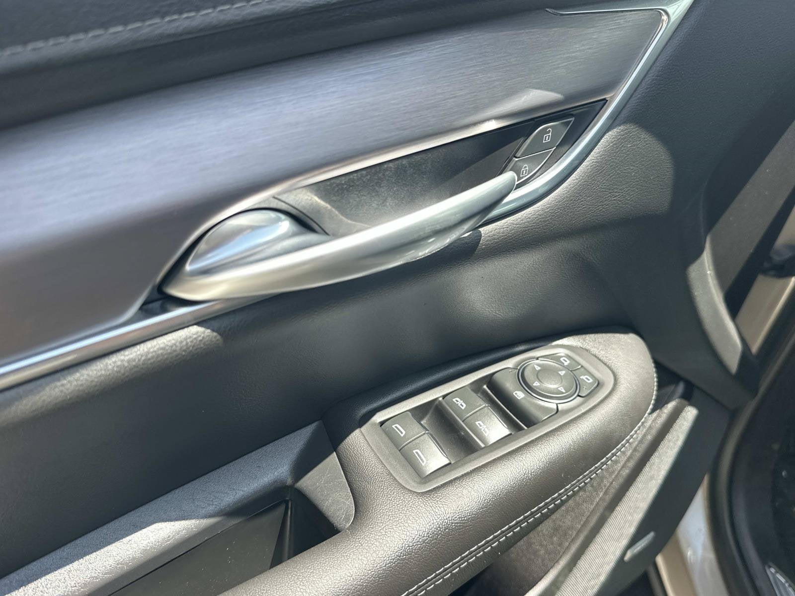 2023 Cadillac XT5 Luxury