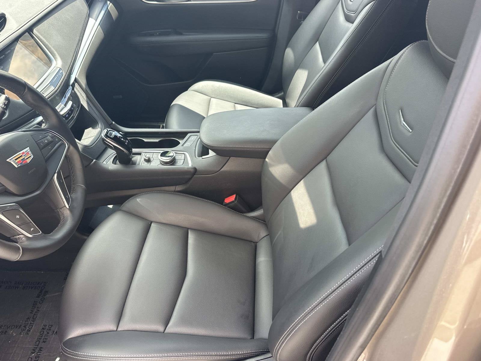 2023 Cadillac XT5 Luxury