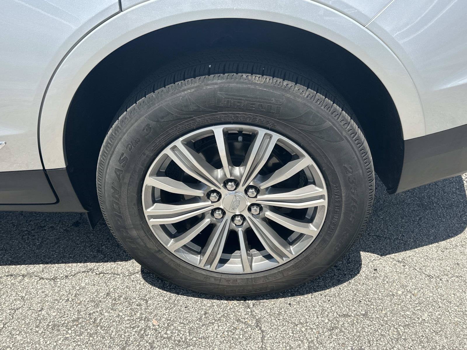 2025 Cadillac XT5 Luxury