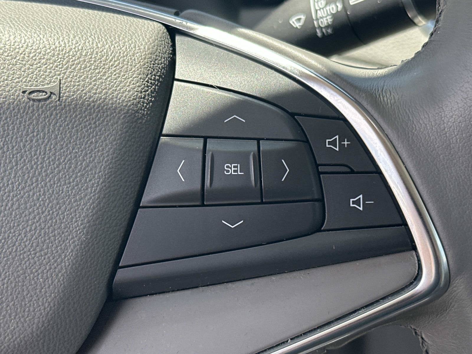 2025 Cadillac XT5 Luxury