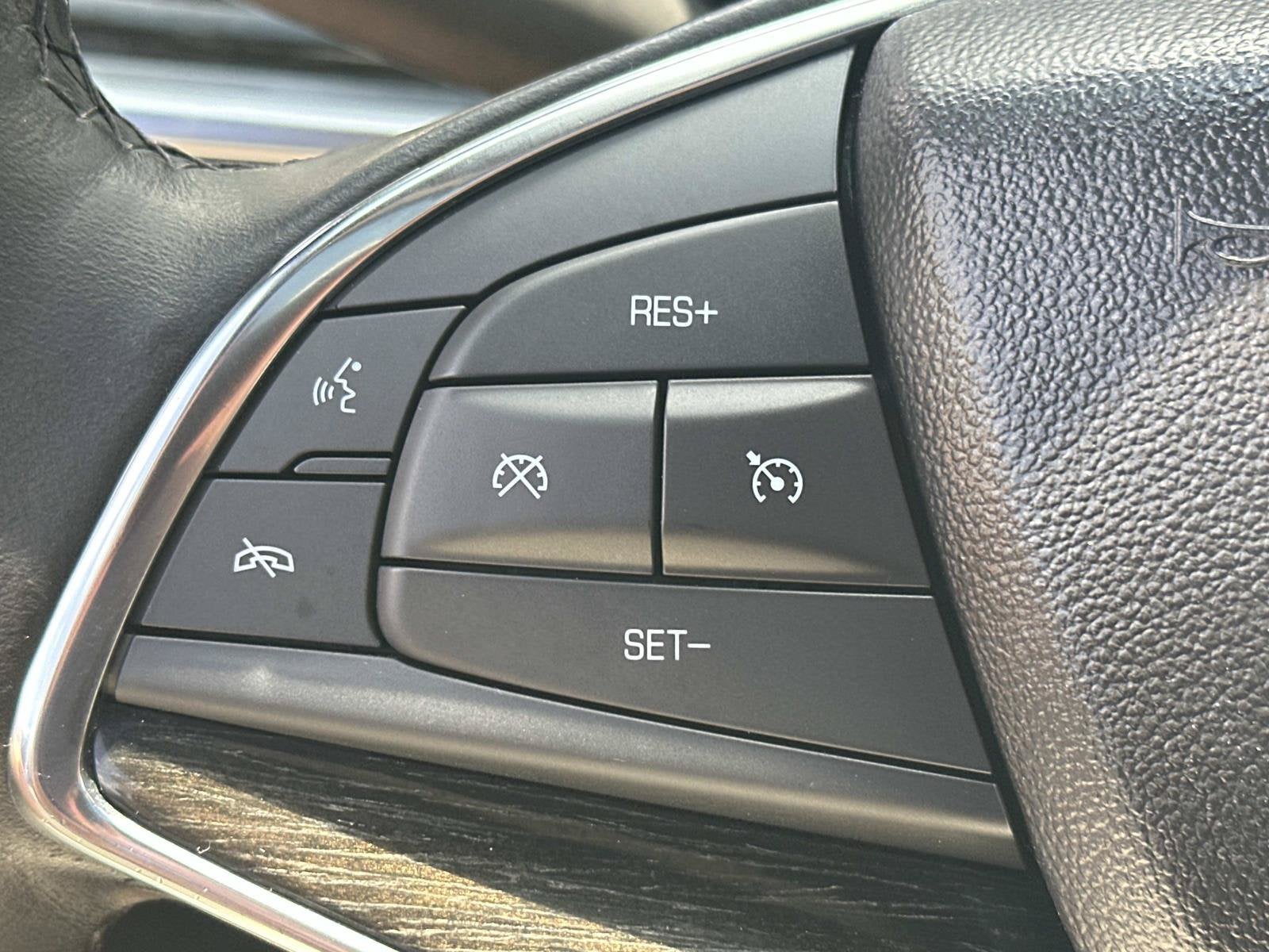 2021 Cadillac XT5 FWD Premium Luxury