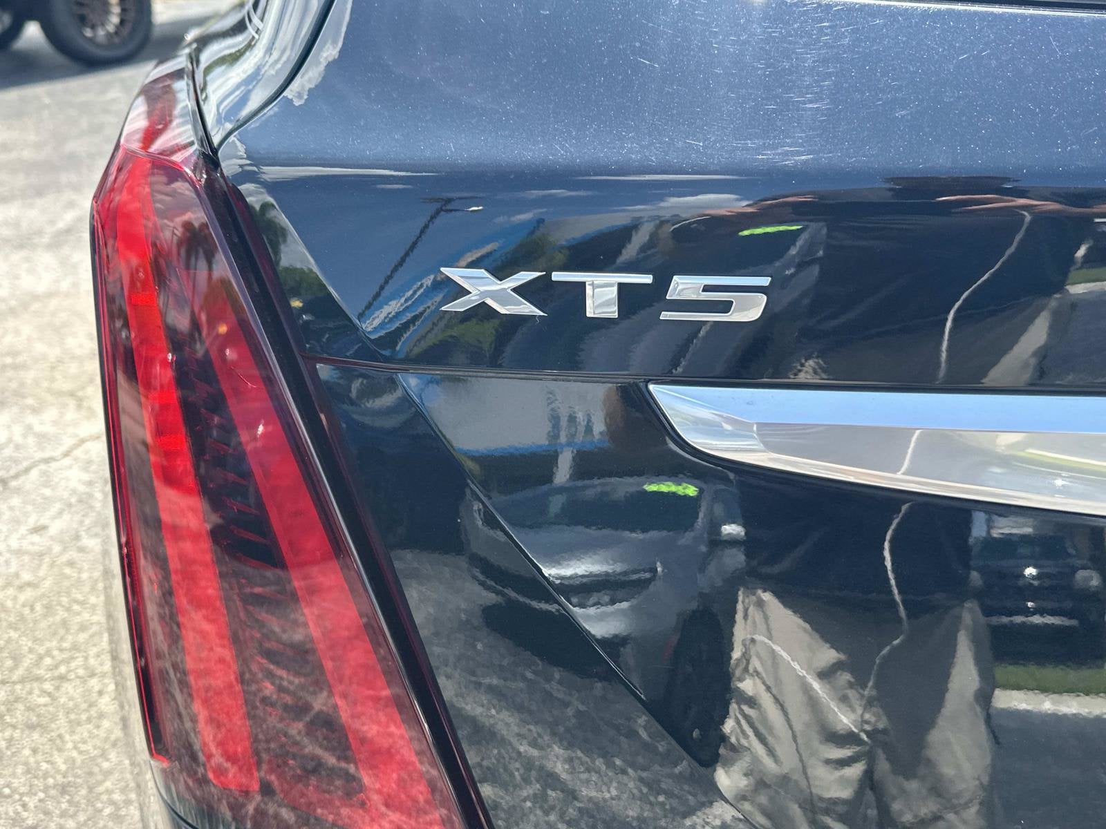 2021 Cadillac XT5 FWD Premium Luxury