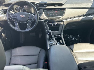 2022 Cadillac XT5 Premium Luxury