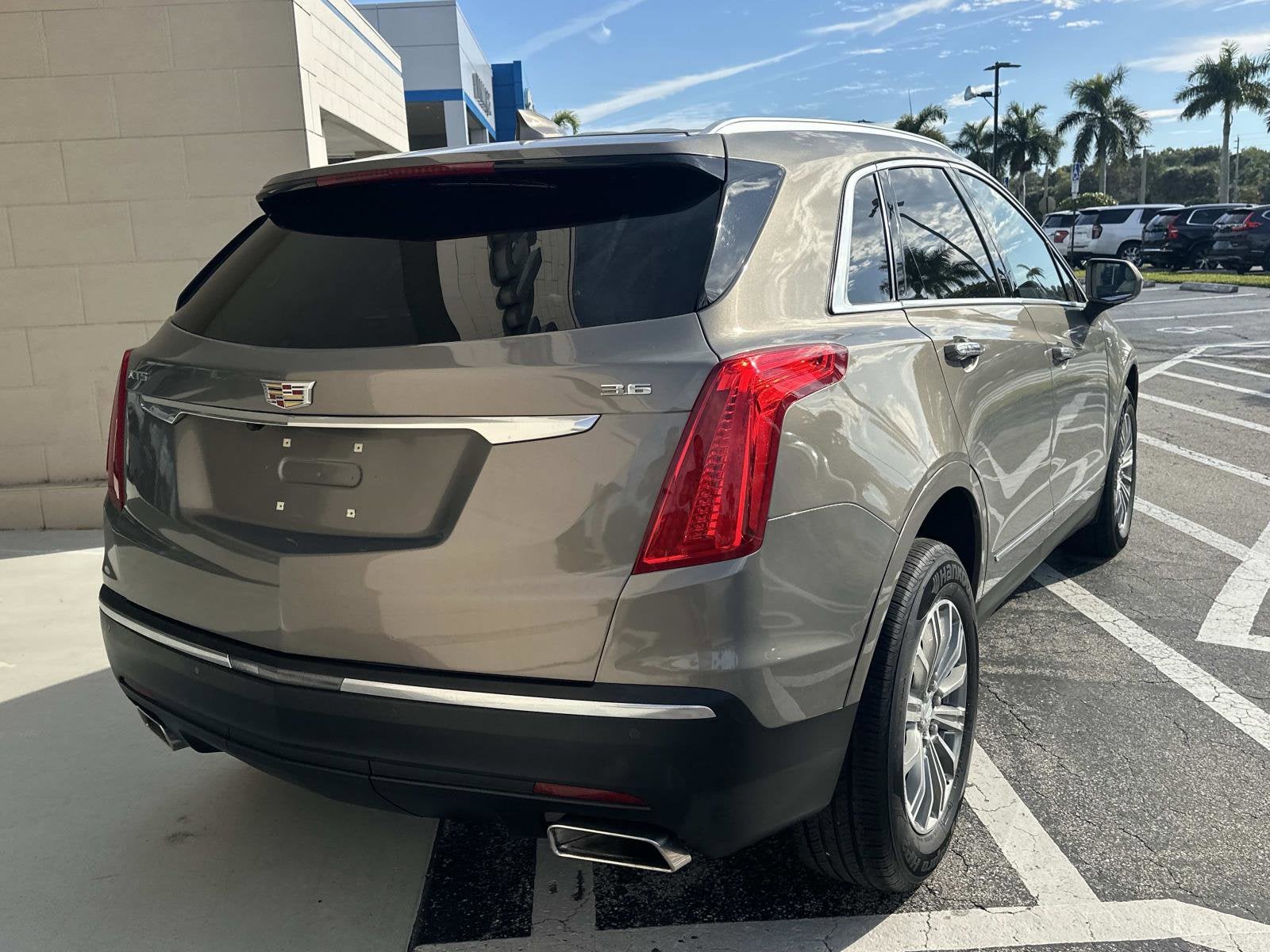 2018 Cadillac XT5 Luxury FWD