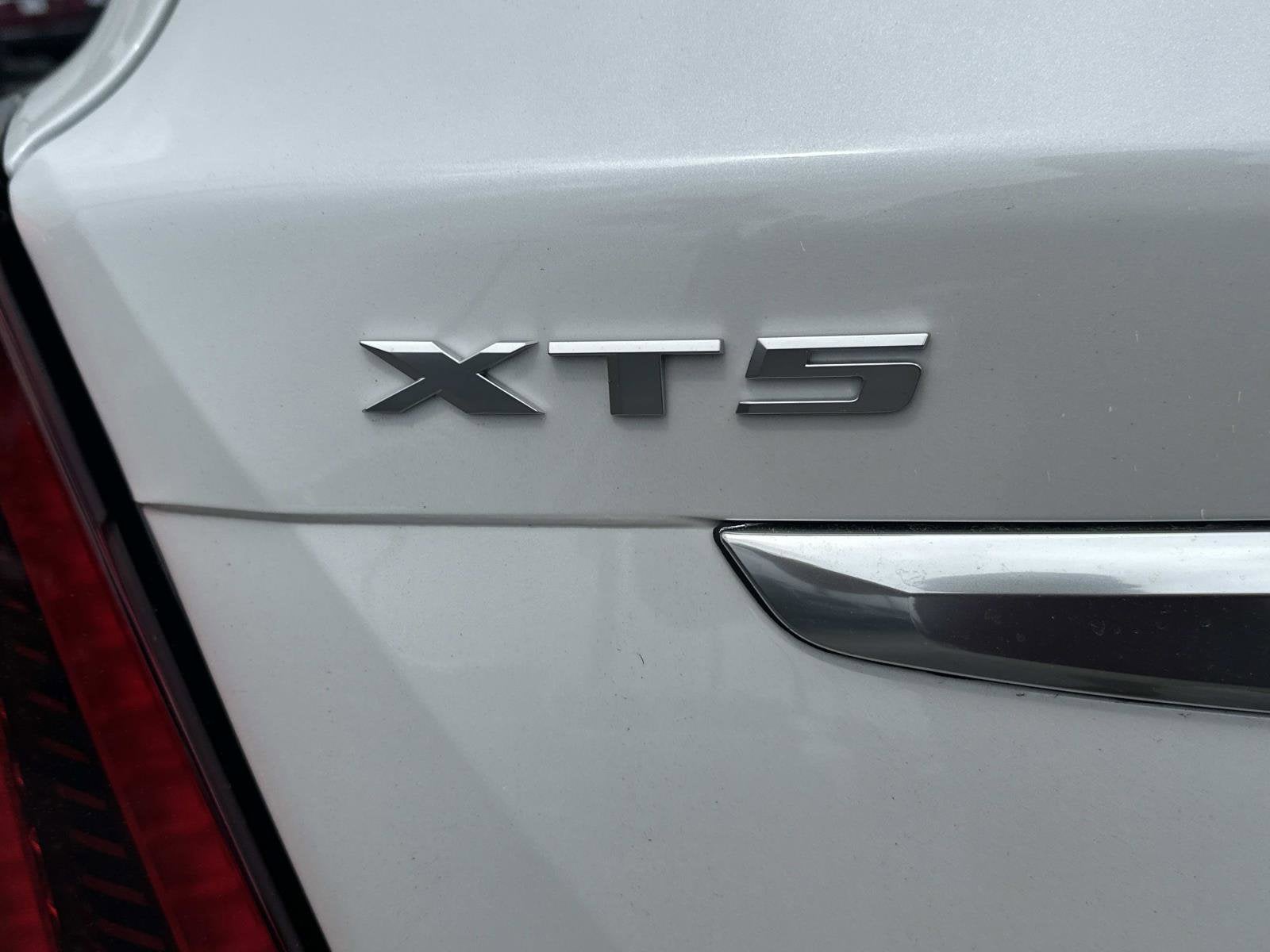 2026 Cadillac XT5 Premium Luxury