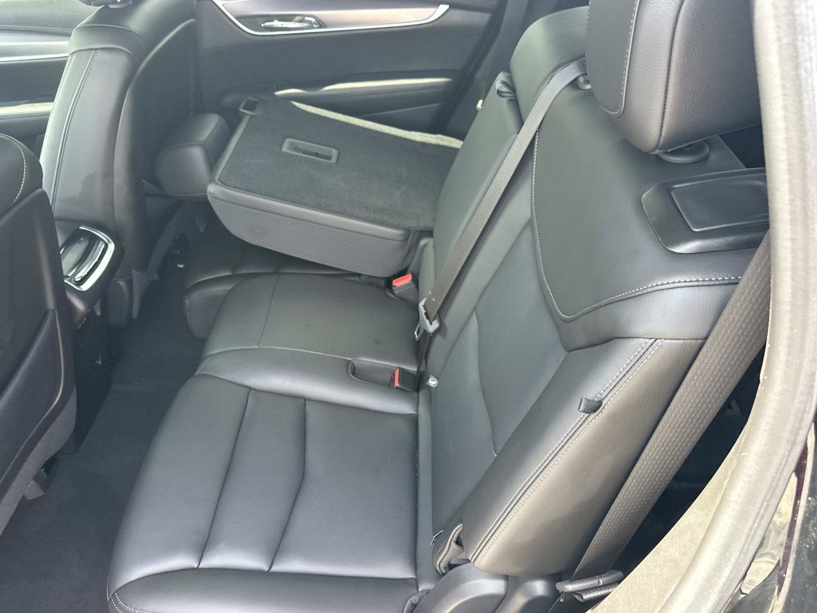 2023 Cadillac XT6 Luxury