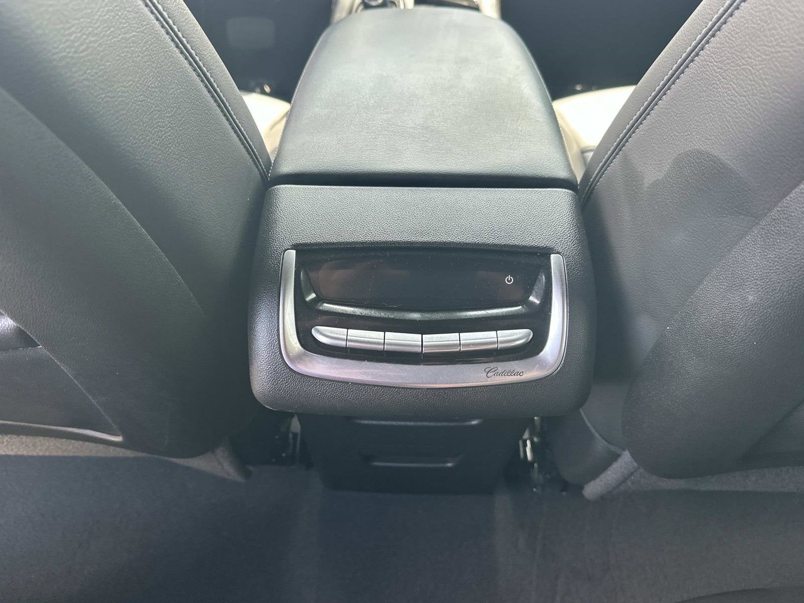2023 Cadillac XT6 Luxury