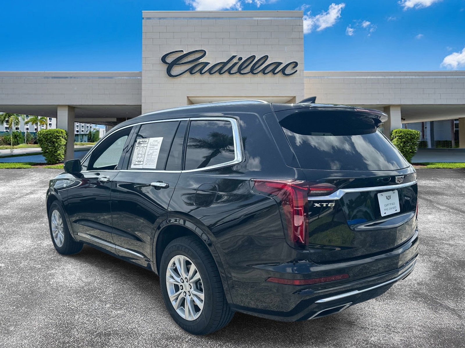 2023 Cadillac XT6 Luxury