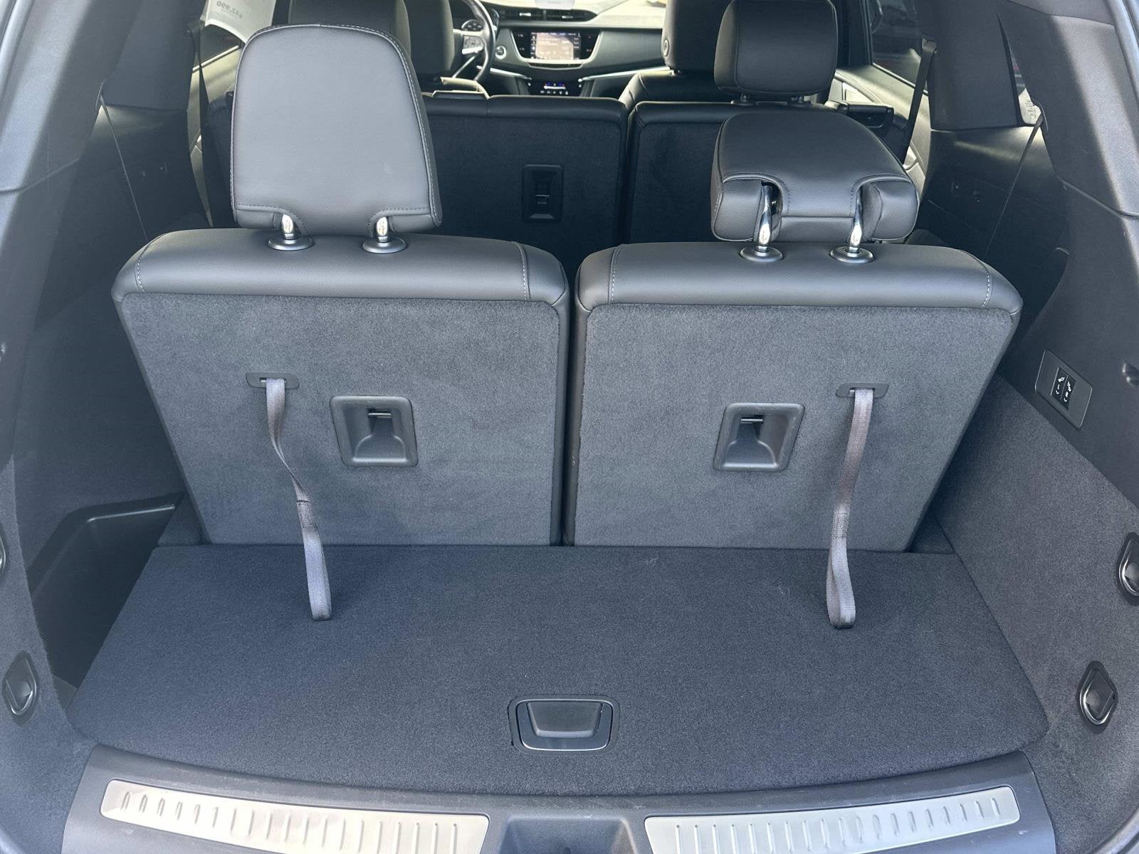 2025 Cadillac XT6 Luxury