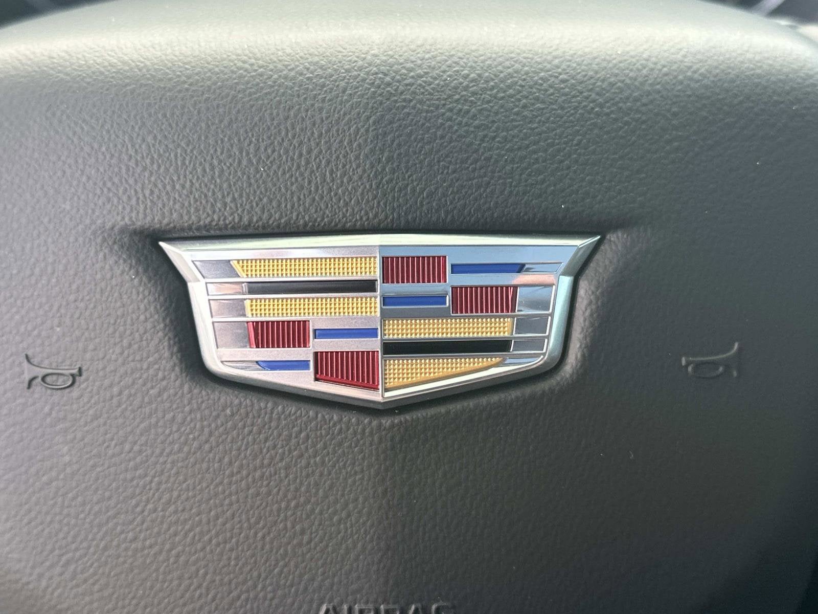 2025 Cadillac XT6 Luxury