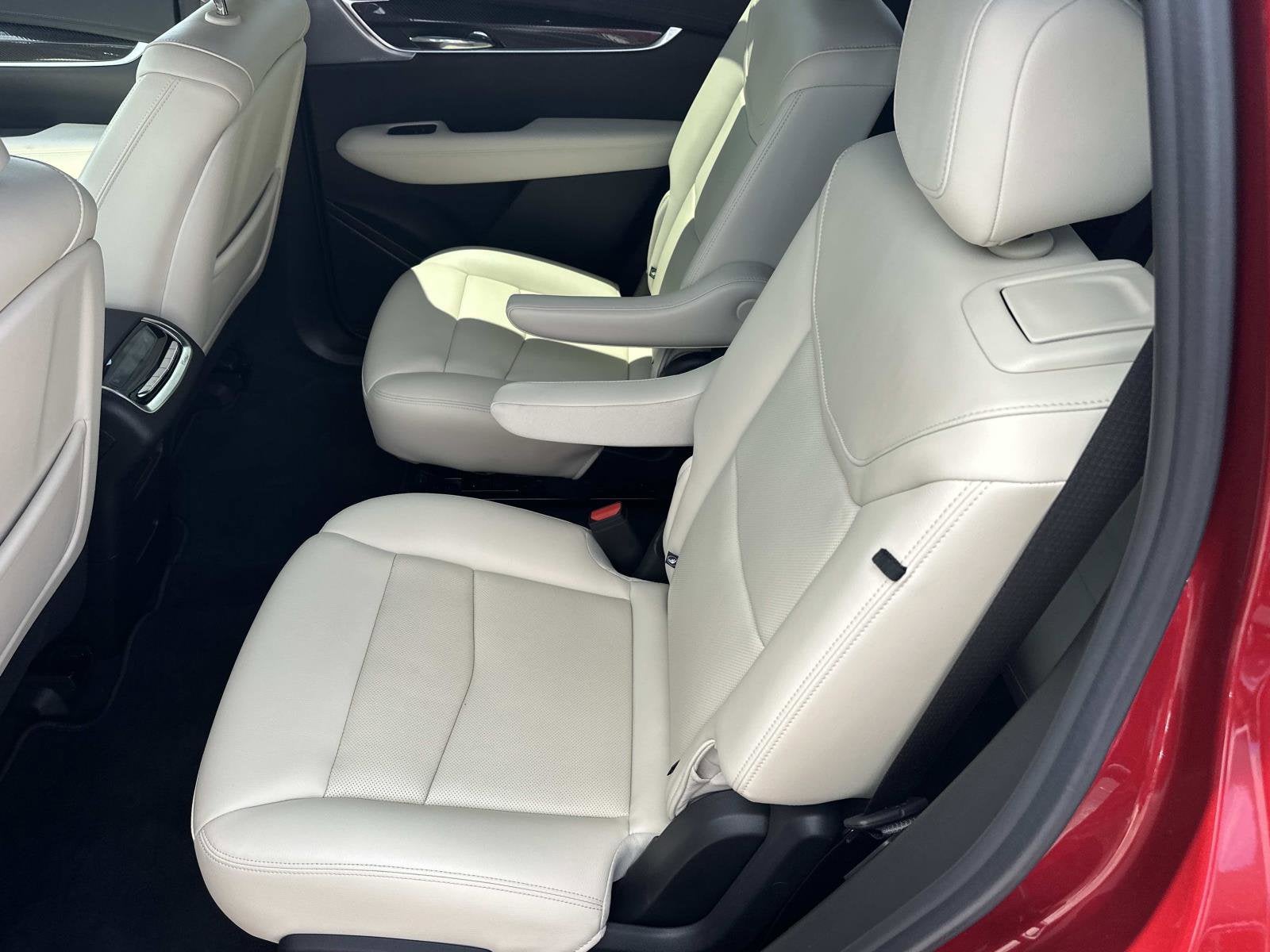2024 Cadillac XT6 Sport - Photo 15