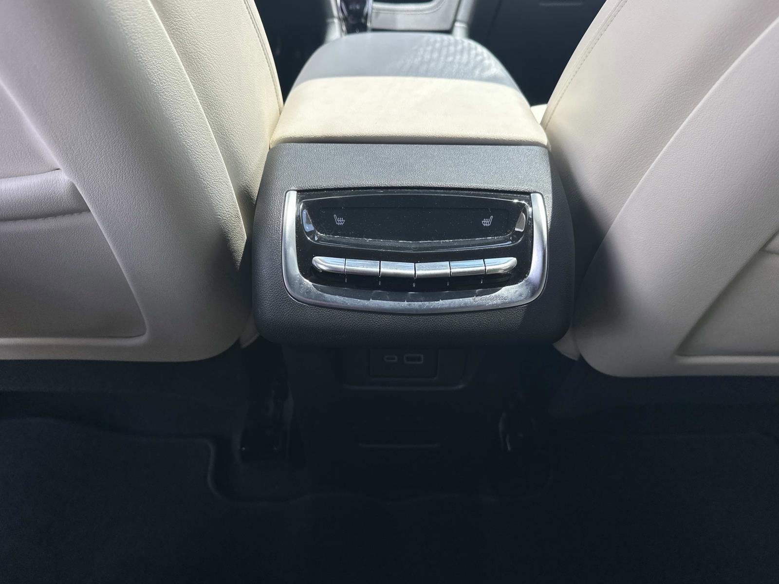 2024 Cadillac XT6 Sport - Photo 17