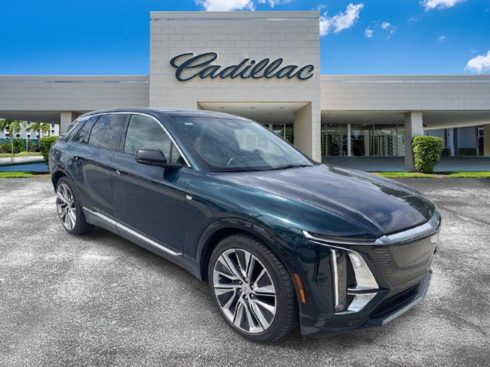 2024 Cadillac LYRIQ Luxury 3