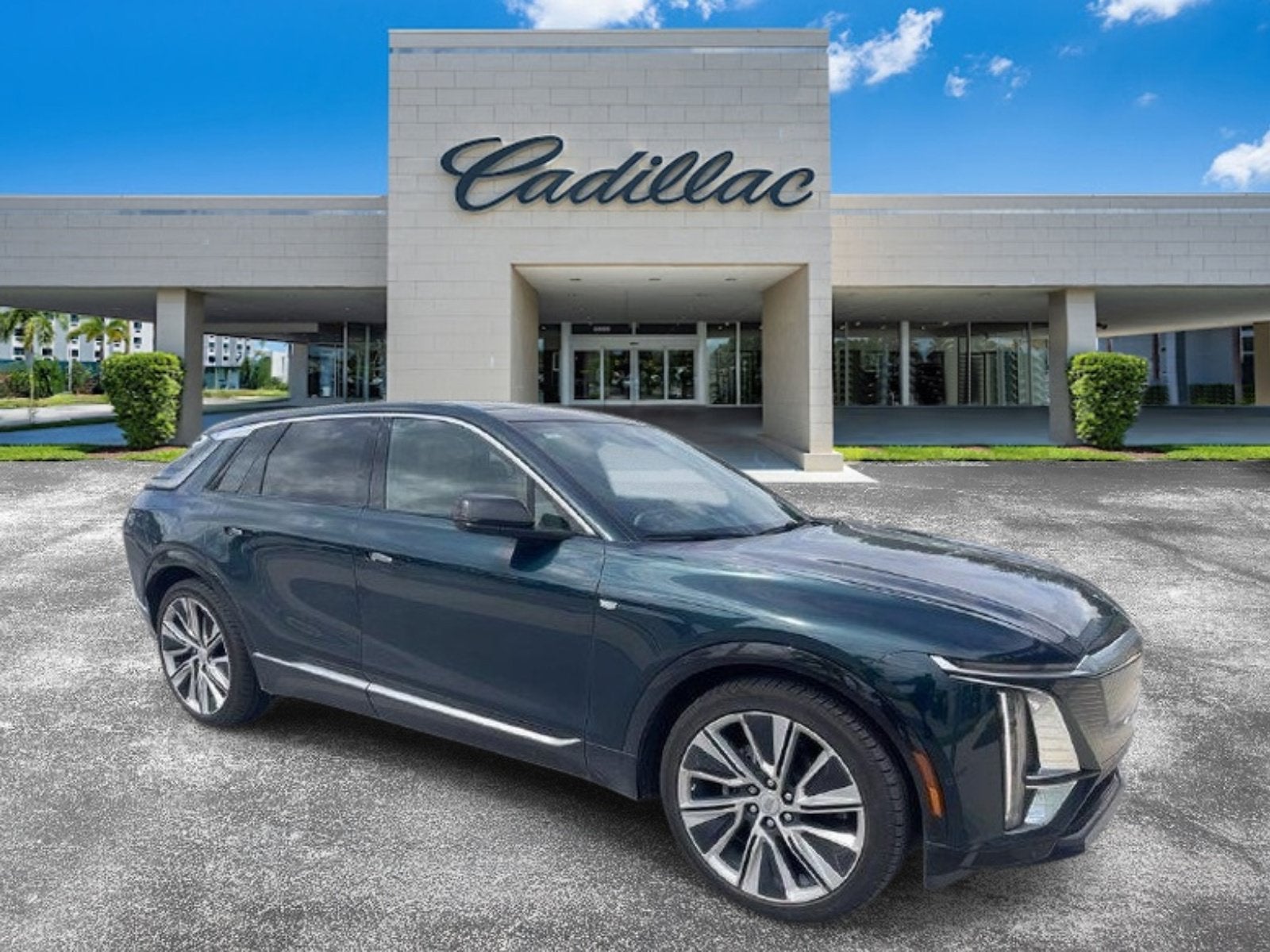 2024 Cadillac LYRIQ Luxury 3