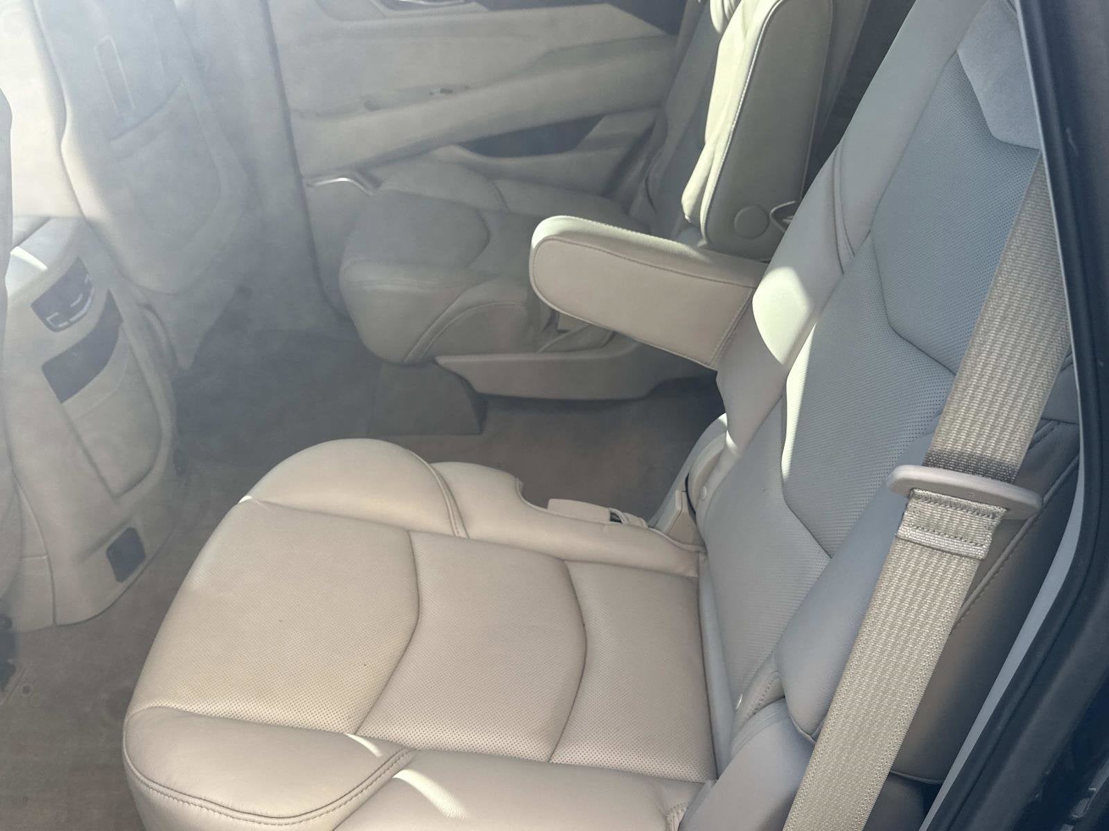 2020 Cadillac Escalade Premium Luxury