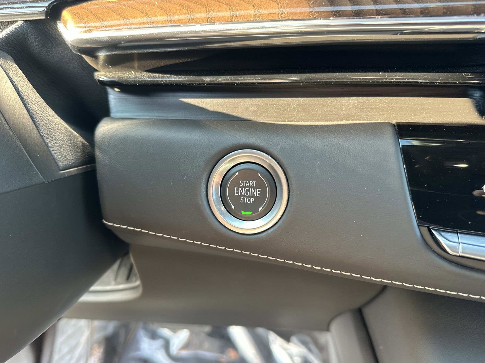 2024 Cadillac Escalade ESV Sport Platinum