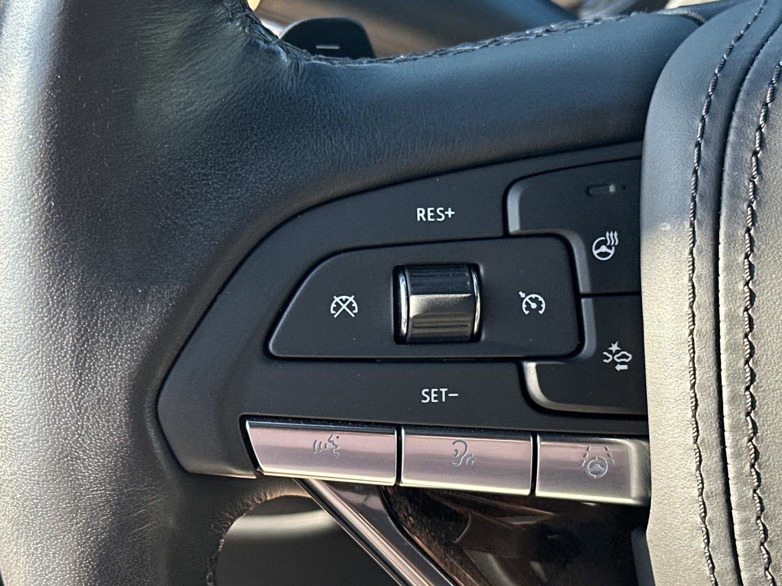 2024 Cadillac Escalade ESV Sport Platinum