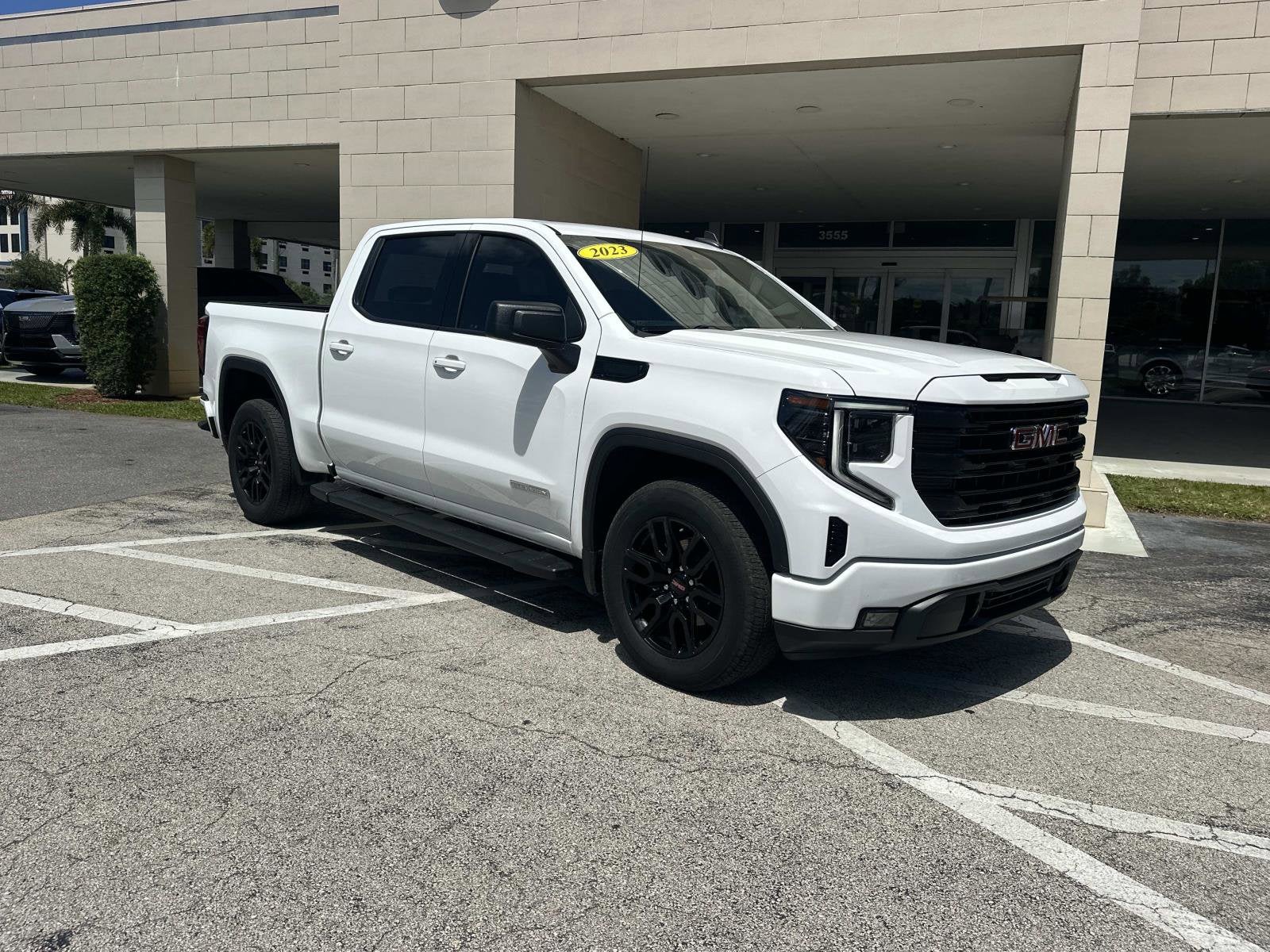 2023 GMC Sierra 1500 Elevation
