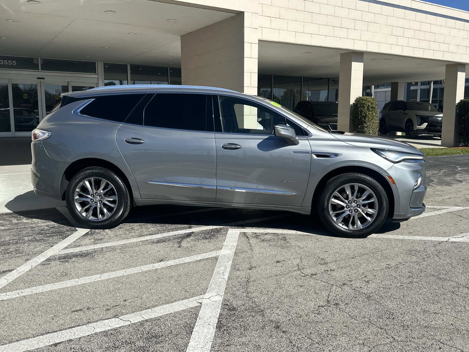 2023 Buick Enclave Avenir