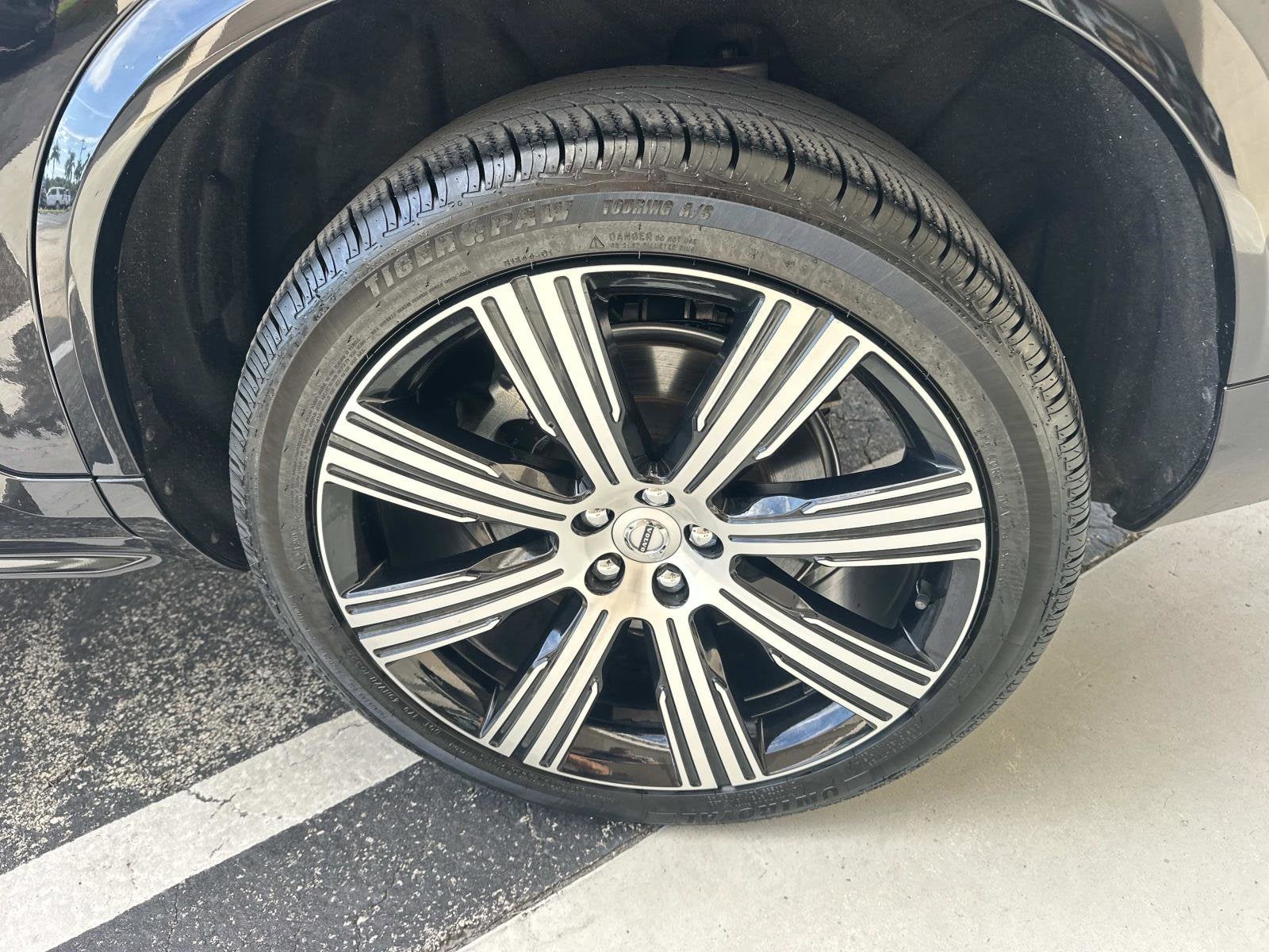 2024 Volvo XC90 Recharge Plug-In Hyb Plus Bright Theme